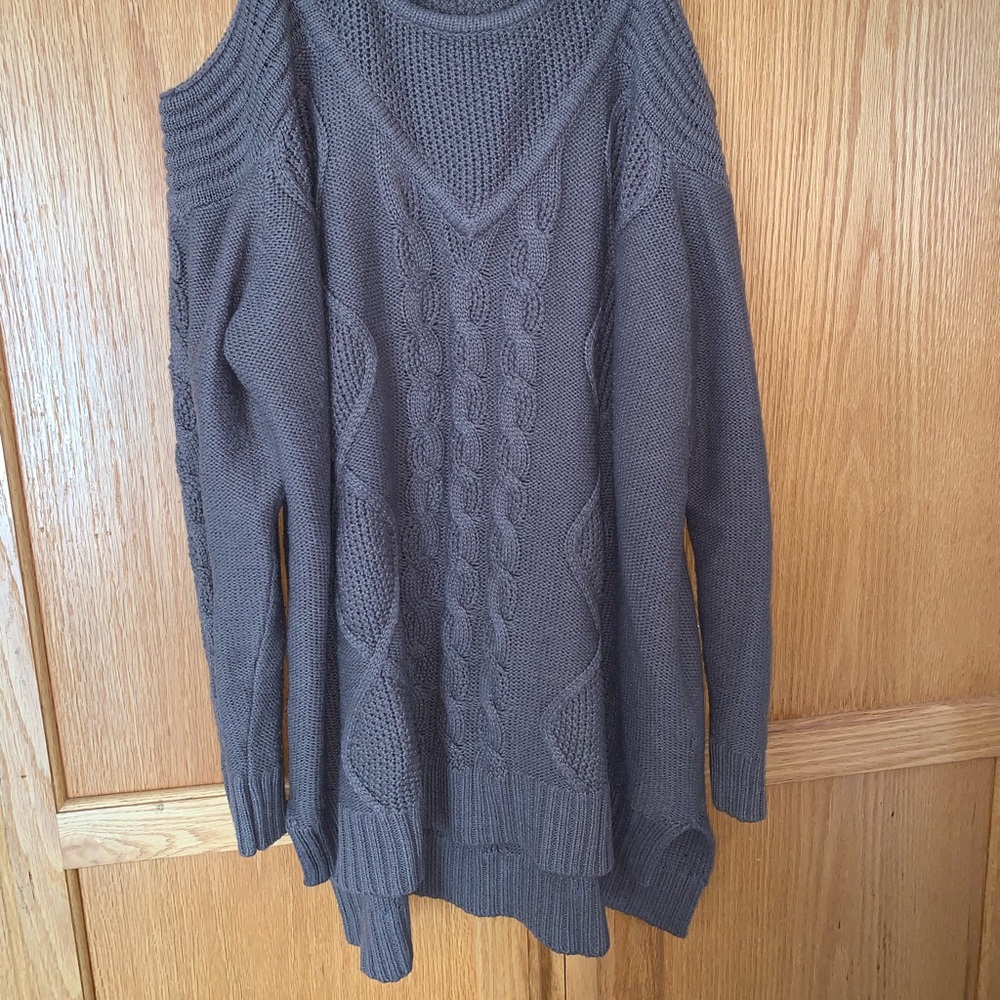Kate & Mallory Cold Shoulder Knit Sweeter - Picture 2 of 5